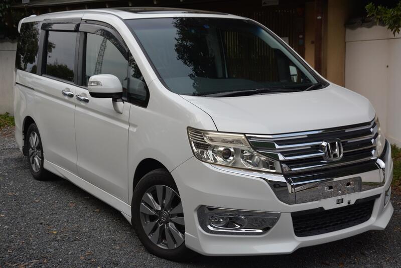 View HONDA STEPWAGON -