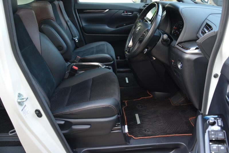 TOYOTA ALPHARD