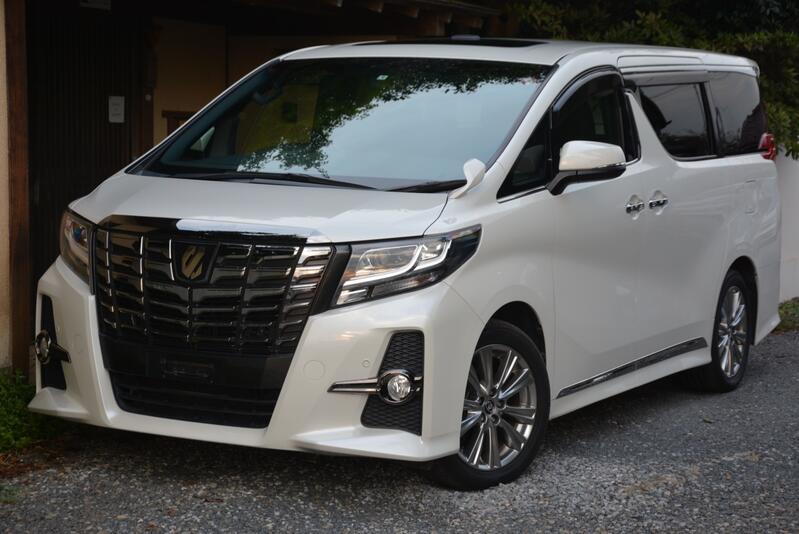 View TOYOTA ALPHARD -