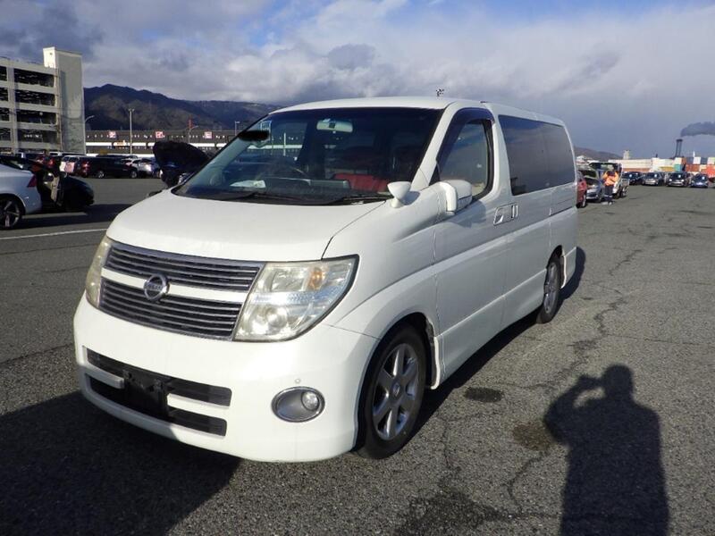 View NISSAN ELGRAND 3.5 Highway Star Premium Selection