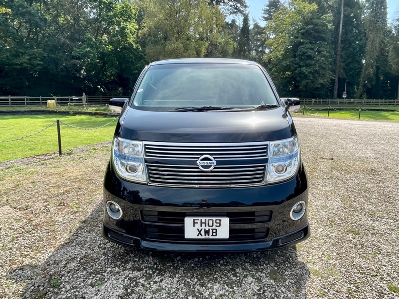 View NISSAN ELGRAND 2.5 Highway Star