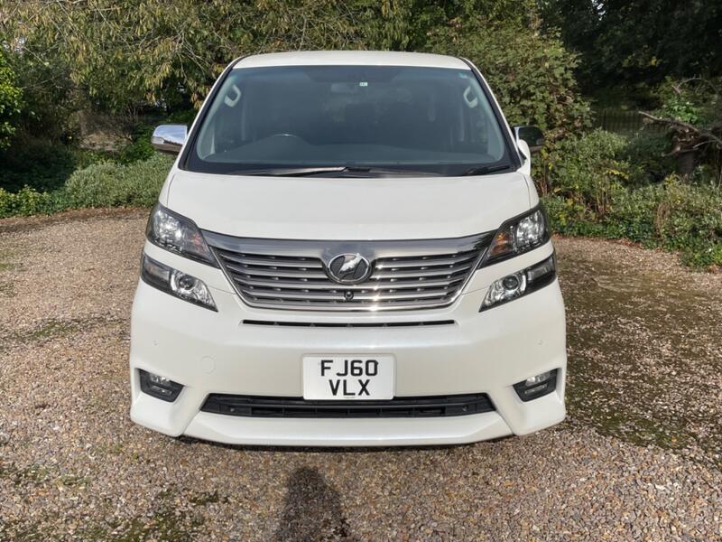 TOYOTA VELLFIRE