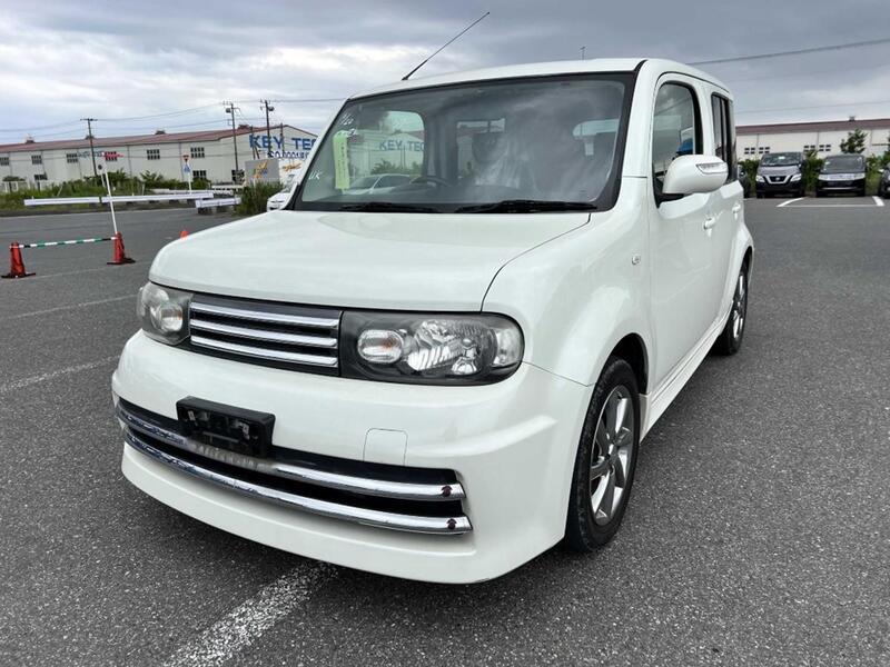 View NISSAN CUBE AUTECH RIDER