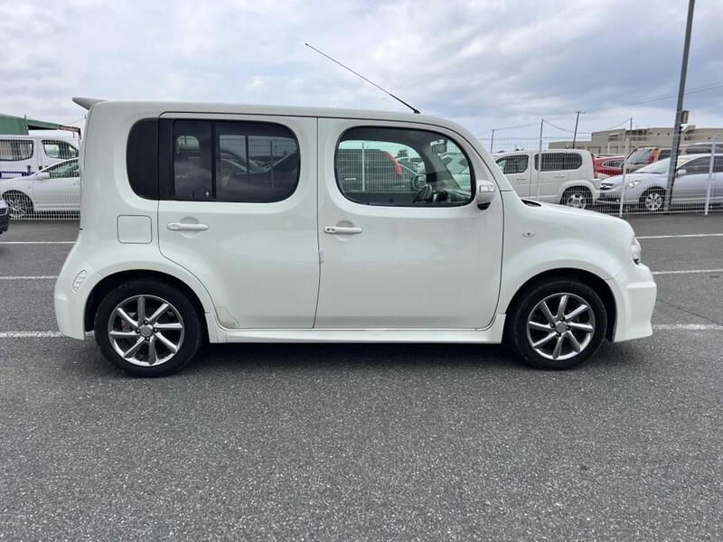 NISSAN CUBE