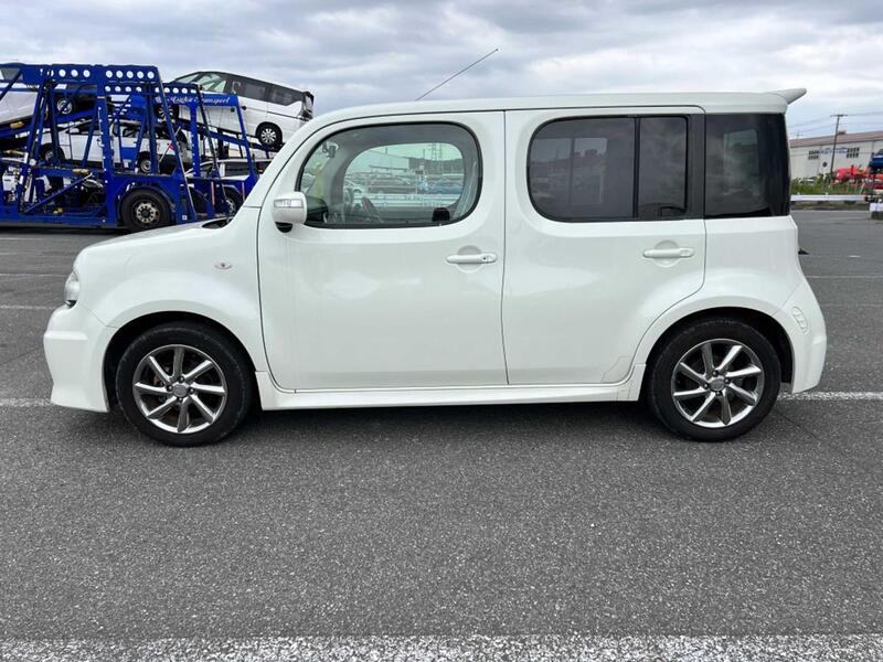 NISSAN CUBE