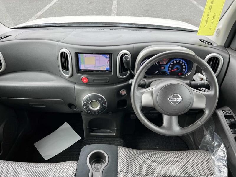 NISSAN CUBE