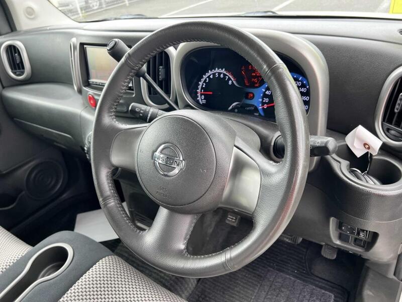 NISSAN CUBE